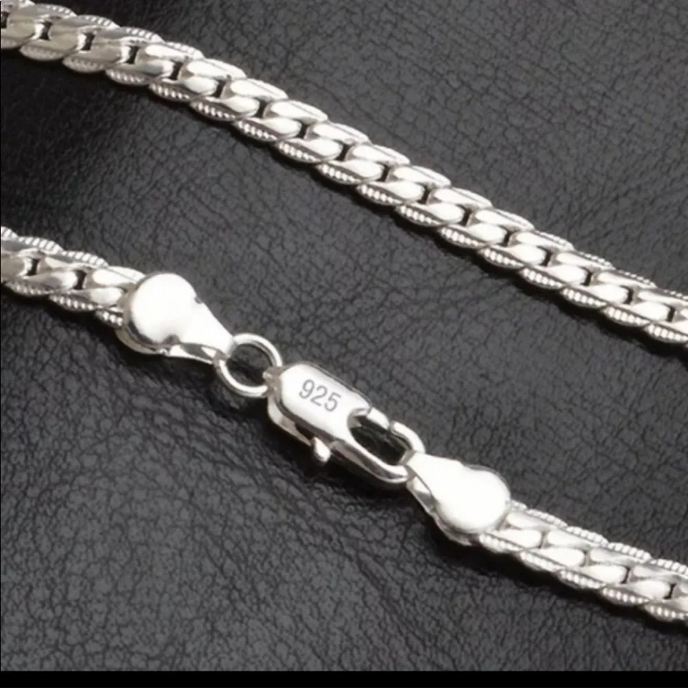 New 925 Sterling Silver Snake Necklace - Picture 3 of 4
